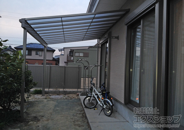 愛知県海部郡大治町のLIXIL リクシル（トステム）のテラス屋根 ライザーテラスII F型 テラスタイプ 単体 積雪〜20cm対応 施工例