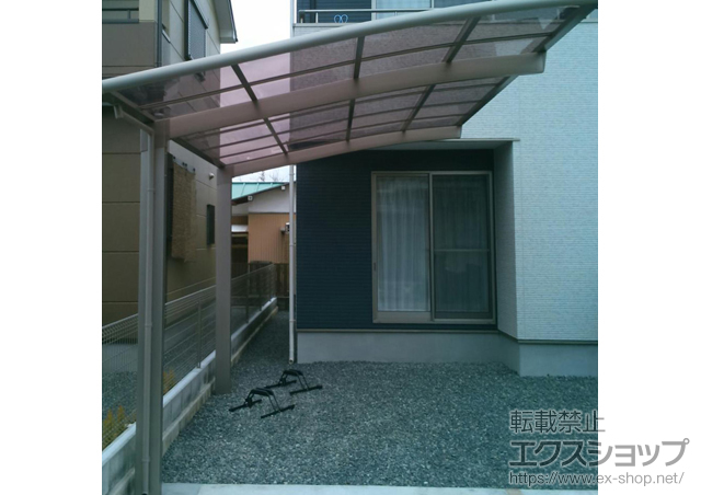 静岡県富士宮市のLIXIL リクシル（トステム）のカーポート カーブポートシグマIII 積雪〜20cm対応 施工例