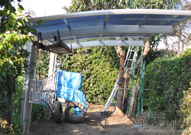 静岡県焼津市ののカーポート プレシオスポート 積雪〜20cm対応+着脱式補助柱 施工例