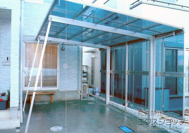 神奈川県藤沢市ののバルコニー・ベランダ屋根、カーポート エフルージュグラン　積雪〜20cm対応＋サイドパネル 施工例