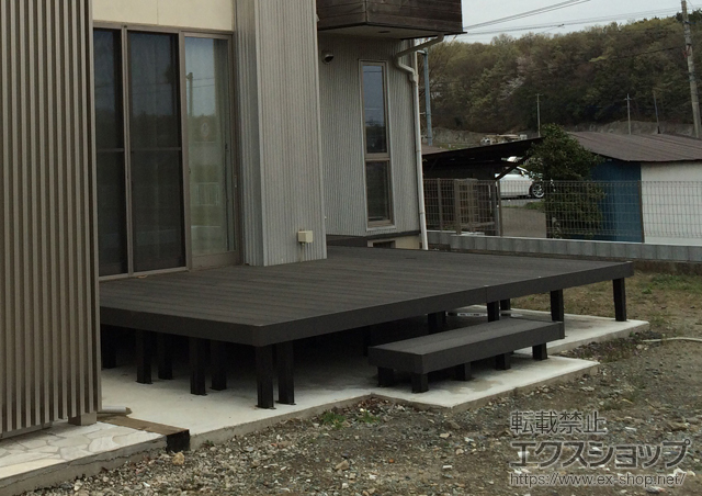 埼玉県児玉郡美里町ののウッドデッキ リウッドデッキ200 異型＋段床用部材一式 施工例