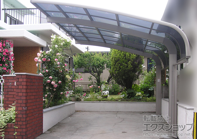 鹿児島県鹿児島市のLIXIL リクシル（トステム）のカーポート テールポートシグマIII 積雪〜20cm対応 施工例