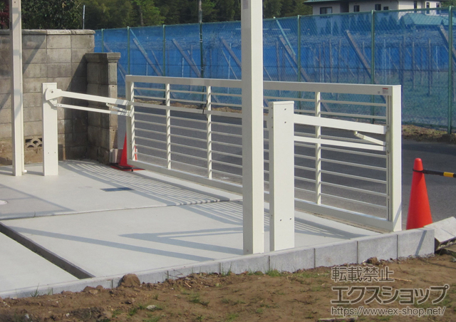 千葉県松戸市ののカーゲート ワイドオーバードアS1型 手動式 51-12 施工例