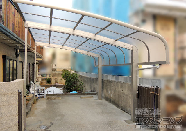 神奈川県川崎市ののカーポート レイナキャップポートグラン　積雪〜20cm対応+レイナキャップポートグラン　着脱式サポート柱　2本入り 施工例