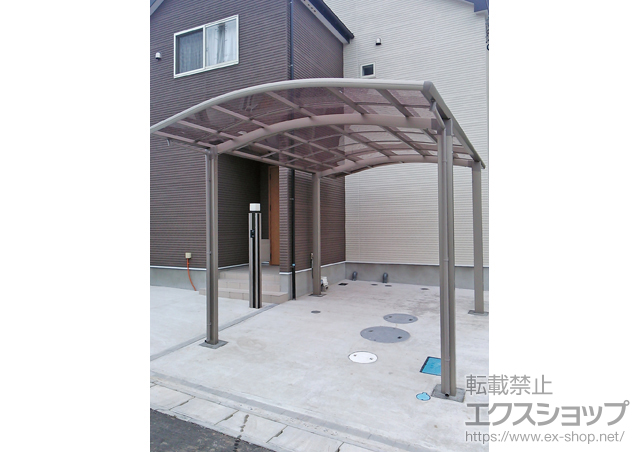 埼玉県三郷市のLIXIL リクシル（トステム）のカーポート カルエードシグマIII 積雪〜20cm対応 施工例