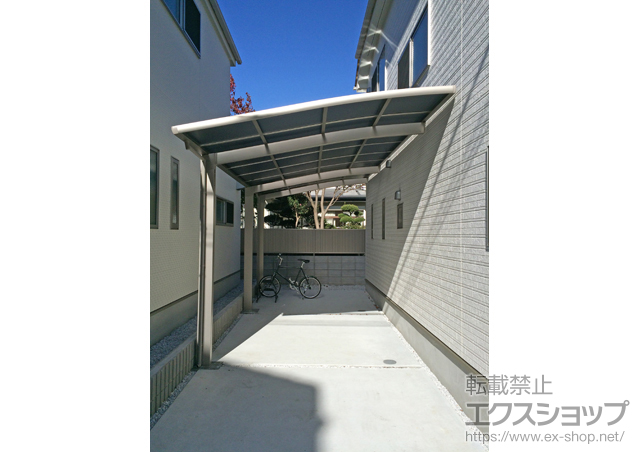 神奈川県横浜市のLIXIL リクシル（トステム）のカーポート カーブポートシグマIII 延長 積雪〜20cm対応 施工例