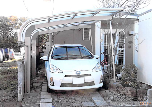 群馬県勢崎市のLIXIL リクシル（トステム）のカーポート テールポートシグマIII 積雪〜20cm対応 施工例