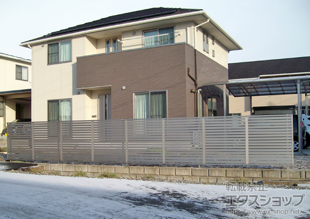 長野県駒ヶ根市ののフェンス・柵 プレスタフェンス 7Y型 横スリット フリーポールタイプ 施工例