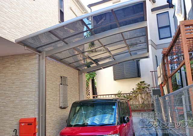 東京都国分寺市のLIXIL リクシル（トステム）のカーポート カーブポートシグマIII 積雪〜20cm対応 施工例