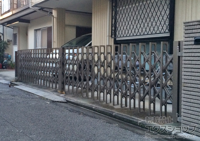 神奈川県横浜市ののカーゲート リフティングアコーＨＧ ノンキャスター 両開き 施工例