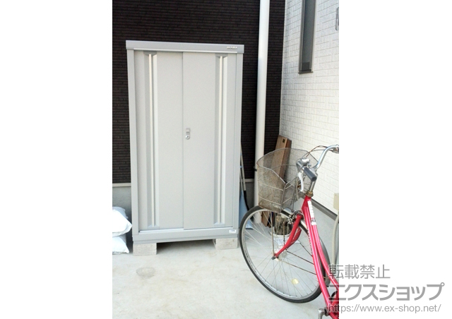 千葉県千葉市のの物置・屋外倉庫 シンプリー 一般型（MJN-096D）＋別売棚板（209-1）　1枚 施工例