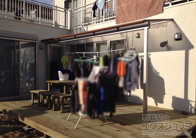 神奈川県横浜市ののテラス屋根 ヴェクターテラス F型 屋根フレーム木調/テラスタイプ 単体 積雪〜20cm対応＋吊り下げ式物干し 施工例