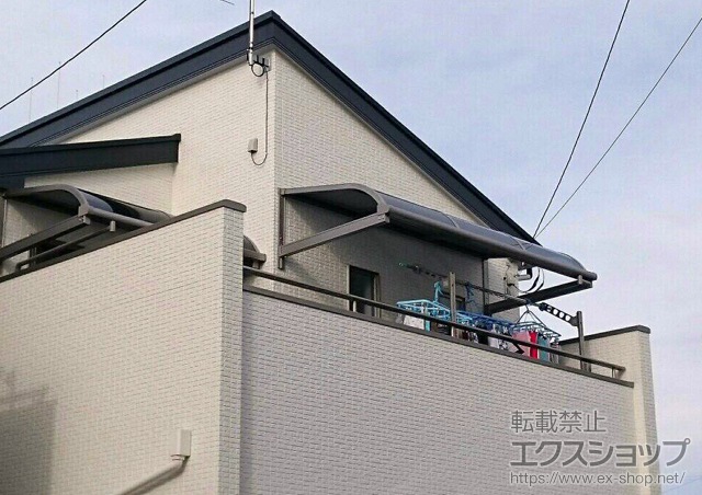 埼玉県桶川市のLIXIL リクシル（トステム）のバルコニー・ベランダ屋根 ライザーテラスII R型 ルーフタイプ 単体 積雪〜20cm対応 施工例