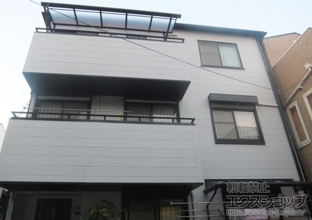 大阪府大阪市のLIXIL リクシル（トステム）のバルコニー・ベランダ屋根 ライザーテラスII R型 ルーフタイプ 単体 積雪〜20cm対応 施工例