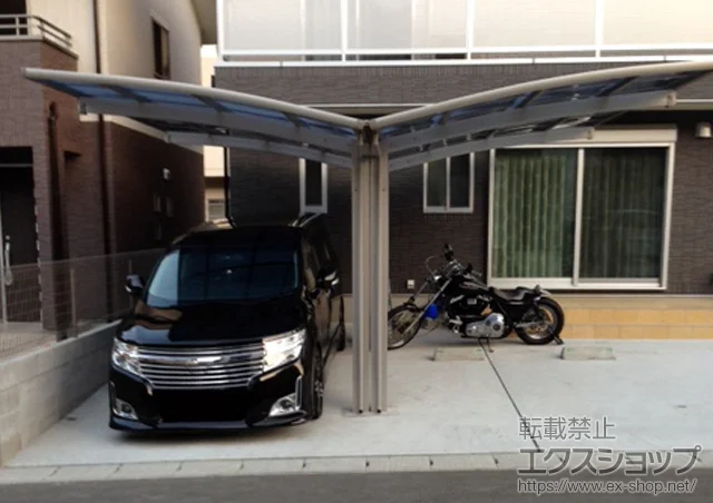 長崎県佐世保市のYKKAPのカーポート レイナポートグラン Y合掌 積雪〜20cm対応+屋根ふき材補強部品 2セット+着脱式サポート 標準・ハイルーフ兼用 2本入り×2セット 施工例