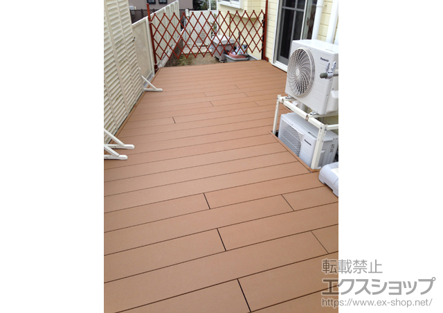 兵庫県宝塚市ののウッドデッキ リウッドデッキ 200＋リウッドステップ 2型 施工例