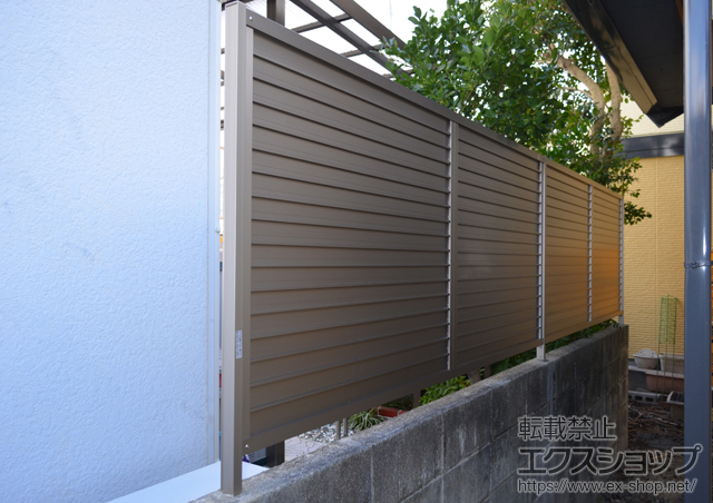 愛媛県松山市ののフェンス・柵 プレスタフェンス5型 間仕切りタイプ 施工例