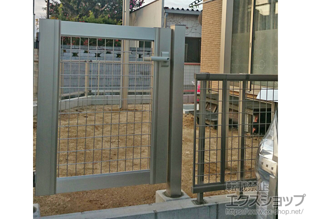 愛知県岡崎市のの門扉 エクスライン門扉16型 片開き　門柱使用 施工例