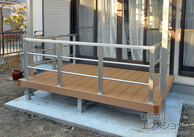 福島県いわき市ののウッドデッキ リウッドデッキ 200＋シンプルモダンデッキフェンス2型（横格子2本タイプ） 施工例