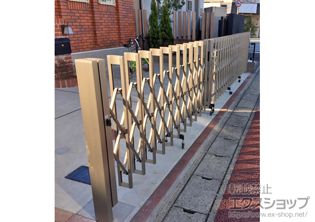 千葉県松戸市ののカーゲート アルシャインII M型 Aタイプ ノンレール 両開き親子 270S+470S 施工例