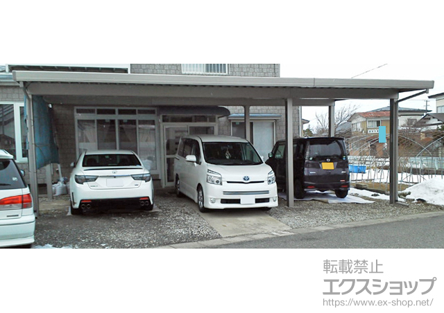 秋田県南秋田郡井川町のLIXIL リクシル（トステム）のカーポート テリオスポートIII 3000 3台用 横連棟 角柱6本仕様 積雪〜100cm対応 施工例