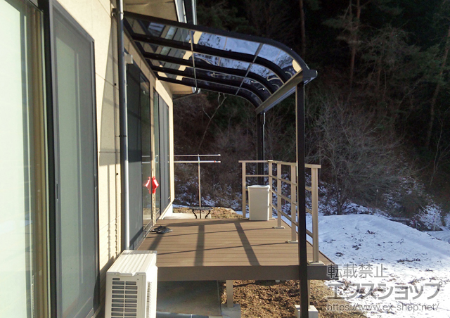 長野県駒ヶ根市のLIXIL リクシル（トステム）のウッドデッキ レストステージ 幕板納まり＋モダンデッキフェンス 施工例