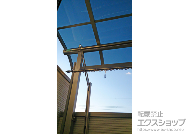 京都府京都市ののバルコニー・ベランダ屋根 プレシオステラス R型 屋根タイプ 単体 積雪〜20cm対応 施工例