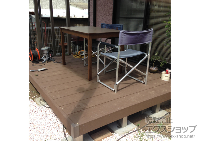 山梨県上野原市ののウッドデッキ リウッドデッキ 200 施工例