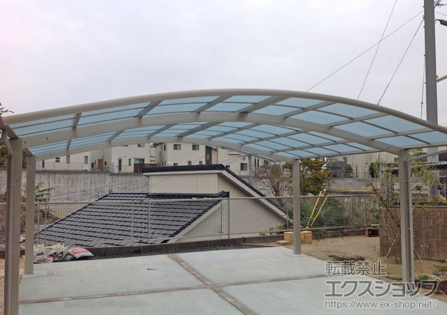 長崎県佐世保市ののカーポート レイナツインポートグラン　積雪〜20cm対応＋屋根ふき材補強部品（2セット） 施工例