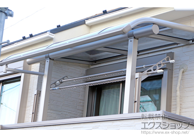 神奈川県横浜市ののバルコニー・ベランダ屋根 プレシオステラス R型 屋根タイプ 単体 積雪〜20cm対応 施工例