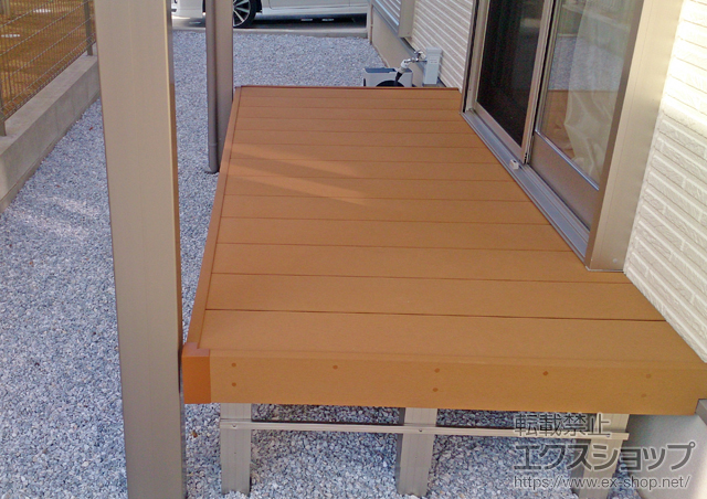 福岡県福津市ののウッドデッキ リウッドデッキ 200 施工例