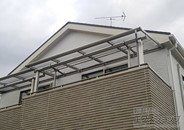 埼玉県越谷市ののバルコニー・ベランダ屋根 ヴェクターテラス F型 屋根タイプ 単体 積雪〜20cm対応 施工例