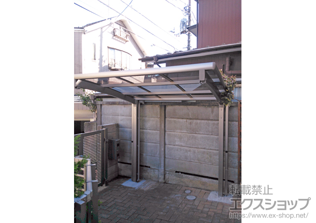 東京都世田谷区のLIXIL リクシル（トステム）のサイクルポート・駐輪場 カーブパークシグマIII オープンタイプ 積雪〜20cm対応＋着脱式ｻﾎﾟｰﾄ　標準柱仕様用　1本入り×2ｾｯﾄ 施工例