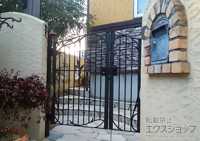 兵庫県三木市さのの門扉 フェアル3型 両開き親子 門柱タイプ 施工例