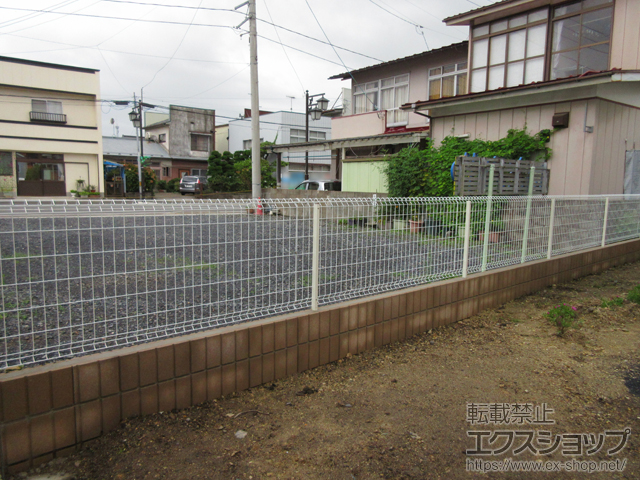 宮城県栗原市ののフェンス・柵 イーネットフェンス1F型 自由柱施工 施工例