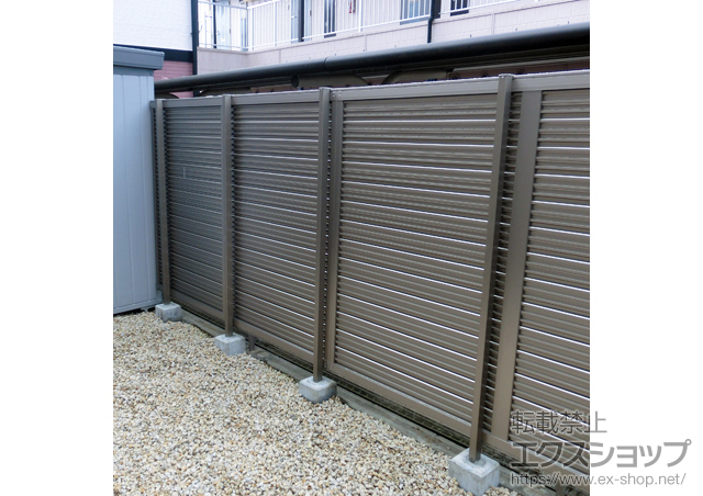 三重県四日市市ののフェンス・柵 ハイスクリーンフェンスA型 フリーポールタイプ 施工例