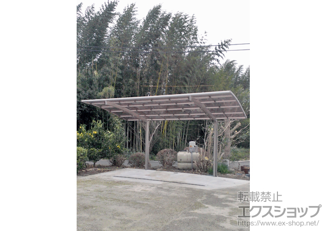 三重県津市のLIXIL リクシル（トステム）のカーポート カーブポートシグマIII 積雪〜20cm対応 施工例