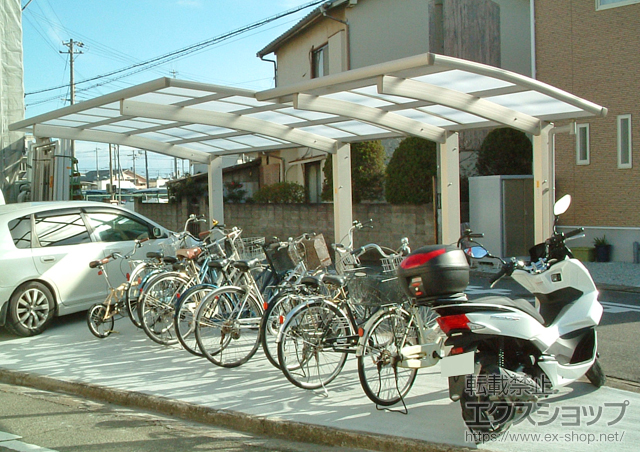 兵庫県加古川市のLIXIL リクシル（トステム）のサイクルポート・駐輪場 プレシオスポート ミニ 積雪〜20cm対応 施工例