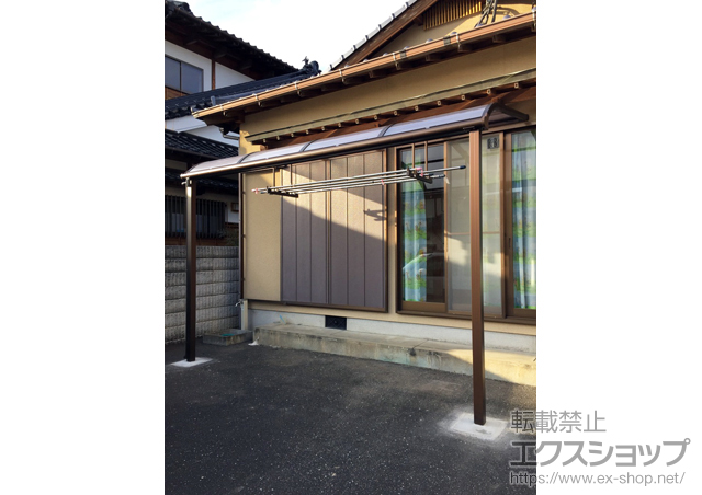 福岡県福岡市ののテラス屋根 プレシオステラス R型 テラスタイプ 単体 積雪〜20cm対応＋吊り下げ式物干し 標準 2本入 施工例