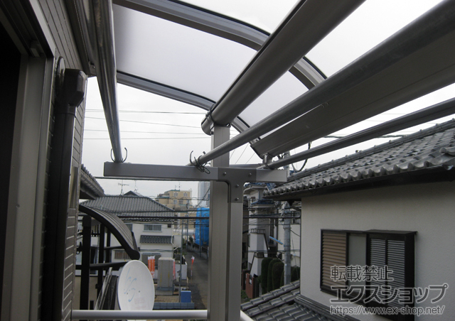 東京都小金井市ののバルコニー・ベランダ屋根 プレシオステラス R型 屋根タイプ 単体 積雪〜20cm対応 施工例