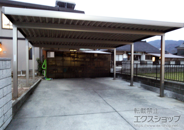 山口県長門市のLIXIL リクシル（トステム）のカーポート テリオスポートIII 900 2台用 奥行延長 角柱6本 積雪〜30cm対応 施工例