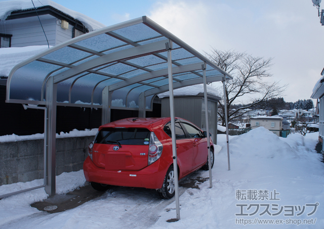 岩手県滝沢市ののカーポート レイナキャップポートグラン50　積雪〜50cm対応＋着脱式サポート 標準・ハイルーフ兼用 3本入り×1セット 施工例