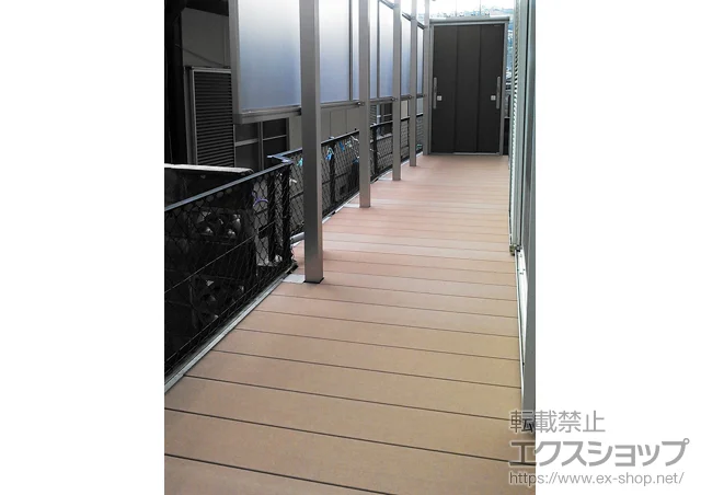 大阪府池田市のYKKAPのウッドデッキ リウッドデッキ 200 施工例