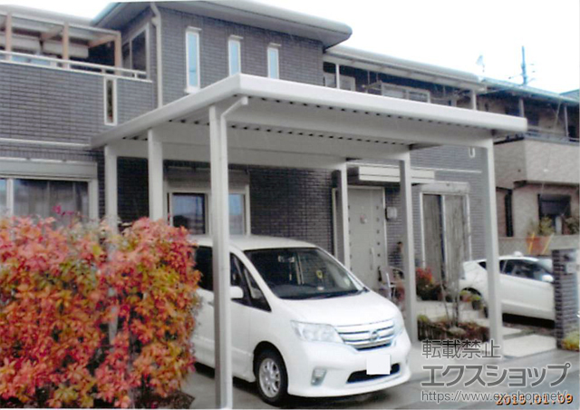 滋賀県彦根市ののカーポート ジーポートneo 2台用 角柱6本仕様 標準鼻隠し 積雪〜150cm対応 施工例