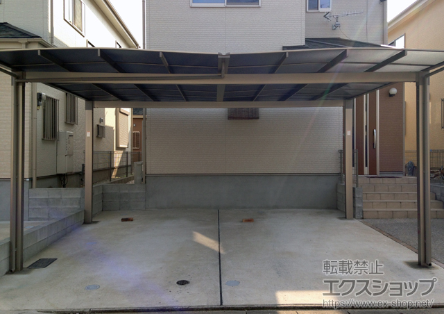 福岡県福岡市のLIXIL リクシル（トステム）のカーポート エックスルーフ ワイド 積雪〜20cm対応 施工例