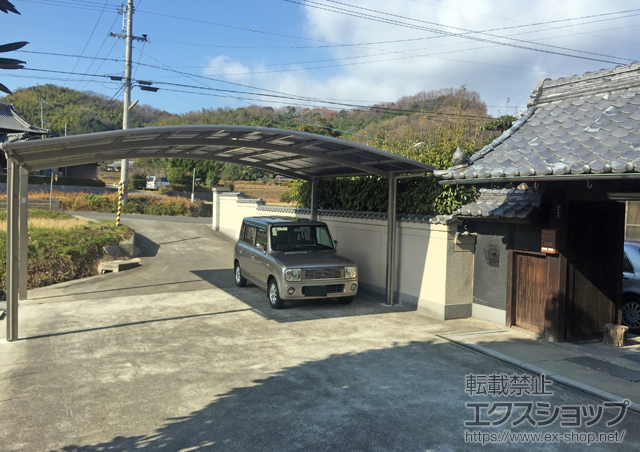 香川県三豊市のLIXIL リクシル（トステム）のカーポート カーブポートシグマIII ワイド 積雪〜20cm対応 施工例