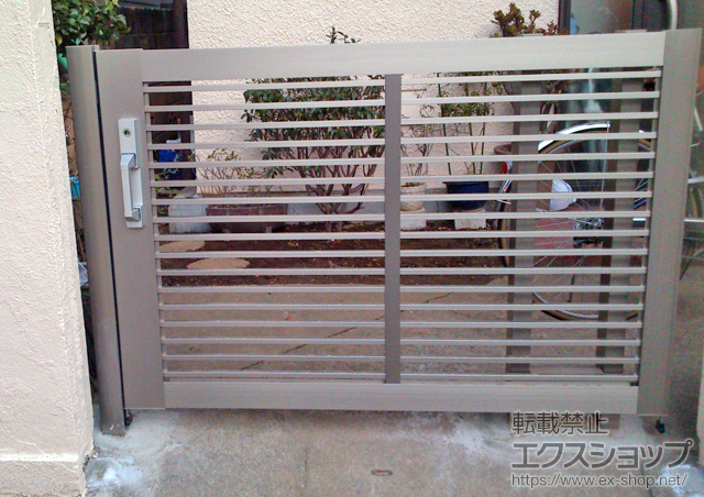 東京都練馬区のの門扉 アーキスライドA型 片引き(右引き) 施工例