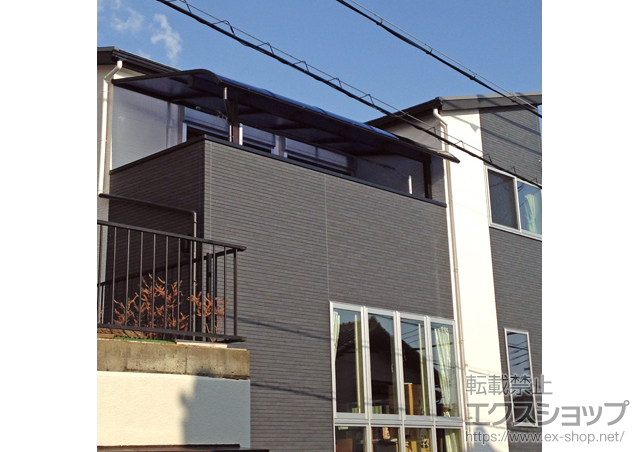 大阪府茨木市ののバルコニー・ベランダ屋根 ヴェクターテラス R型 屋根タイプ 単体 積雪〜20cm対応 施工例