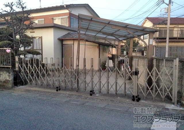 埼玉県越谷市ののカーゲート トリップゲート RB型 ノンレール　両開き親子 62WO（13S+49M) 施工例