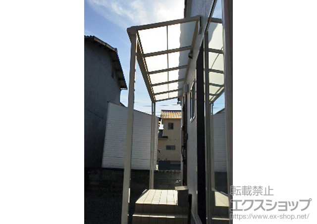 徳島県板野郡藍住町のLIXIL リクシル（トステム）のテラス屋根 ライザーテラスII F型 テラスタイプ 単体 積雪〜20cm対応 施工例